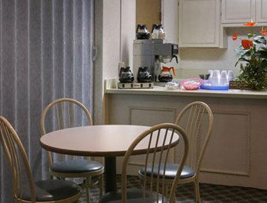 Howard Johnson Inn Tybee Island Savannah Ga Ресторант снимка